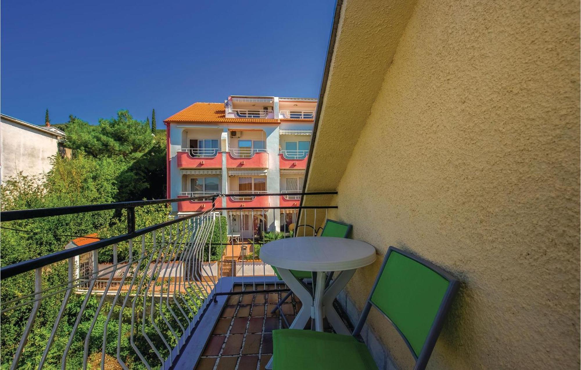 Cozy Apartment In Crikvenica With Wifi Ngoại thất bức ảnh