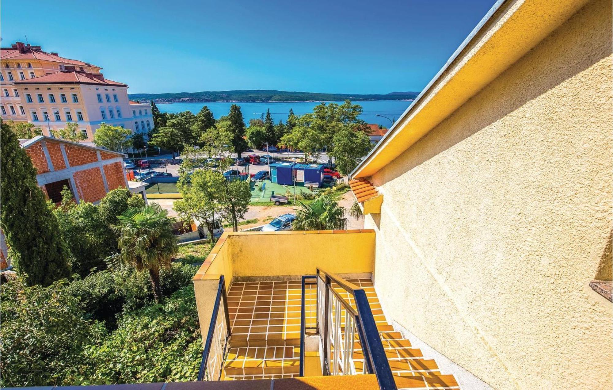 Cozy Apartment In Crikvenica With Wifi Ngoại thất bức ảnh