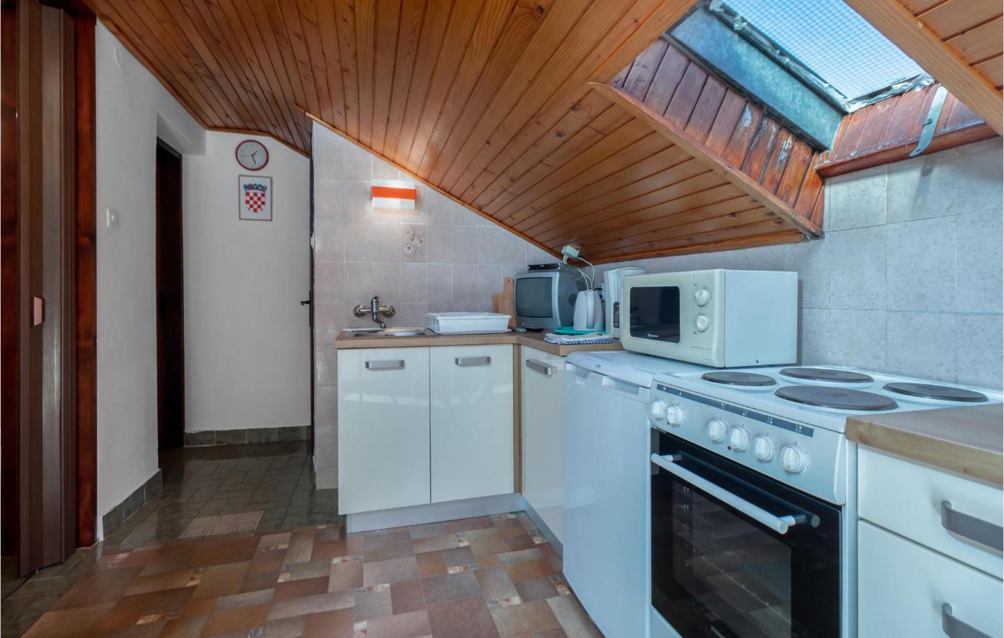 Cozy Apartment In Crikvenica With Wifi Ngoại thất bức ảnh