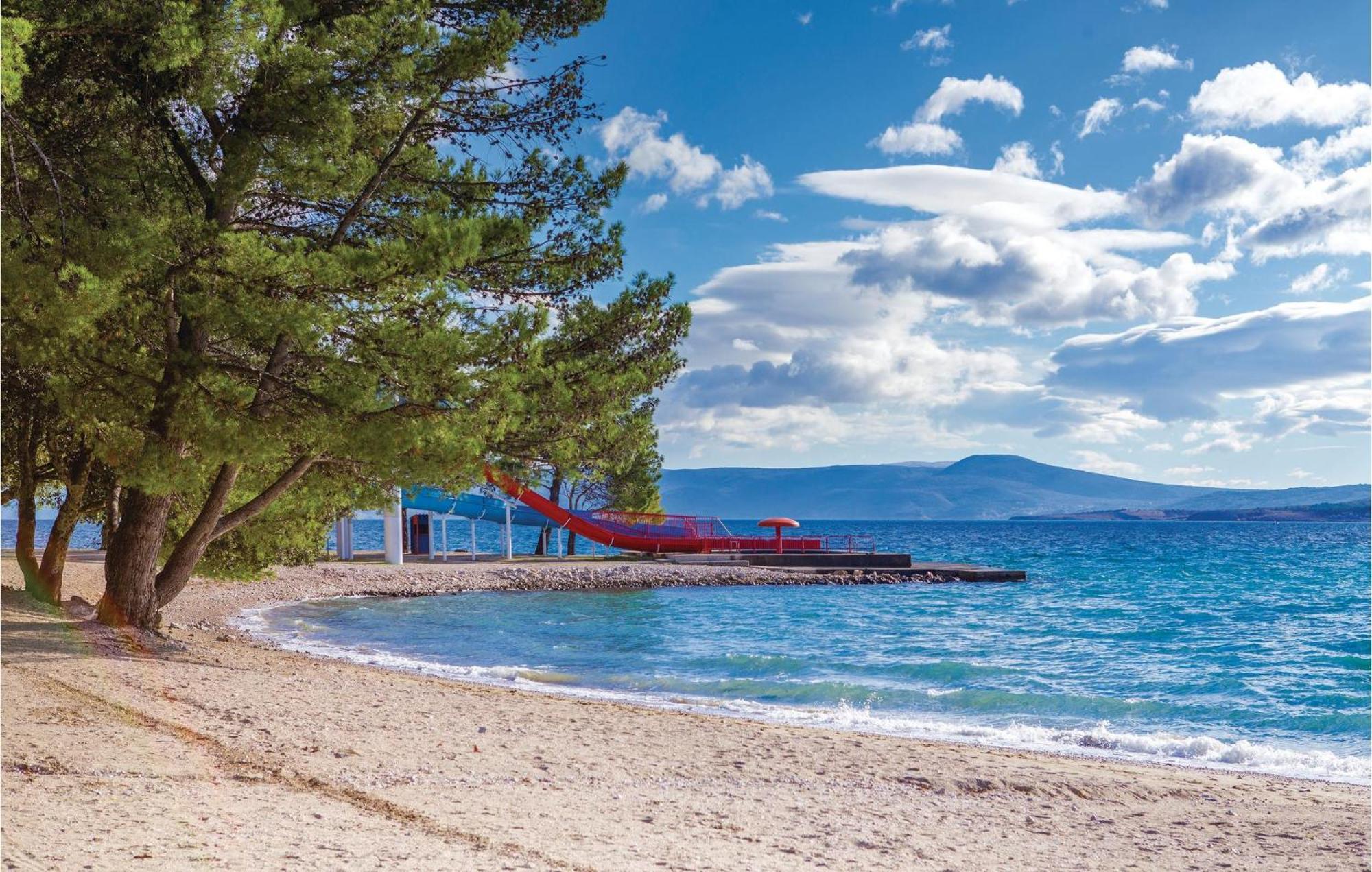Cozy Apartment In Crikvenica With Wifi Ngoại thất bức ảnh