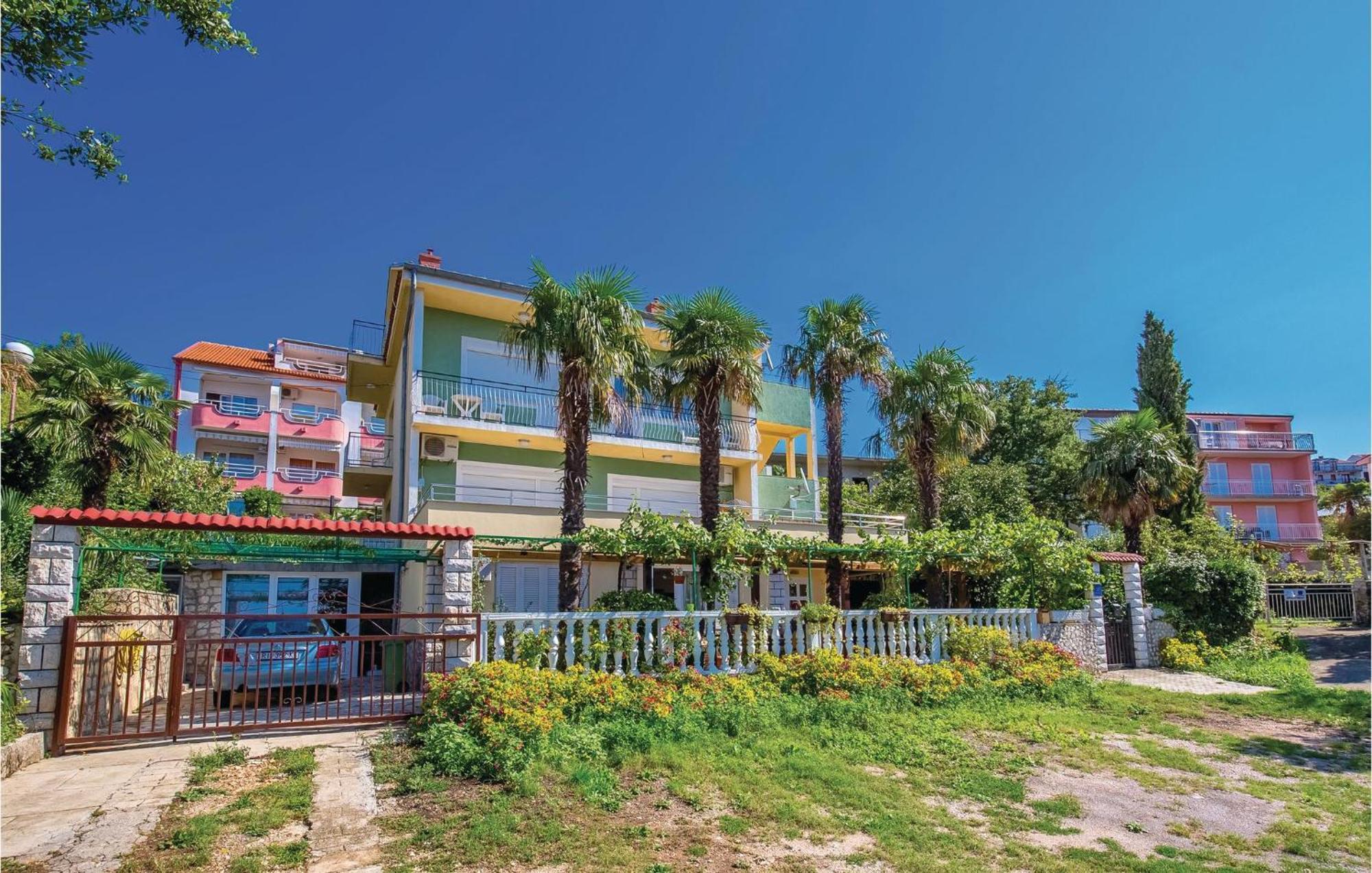Cozy Apartment In Crikvenica With Wifi Ngoại thất bức ảnh