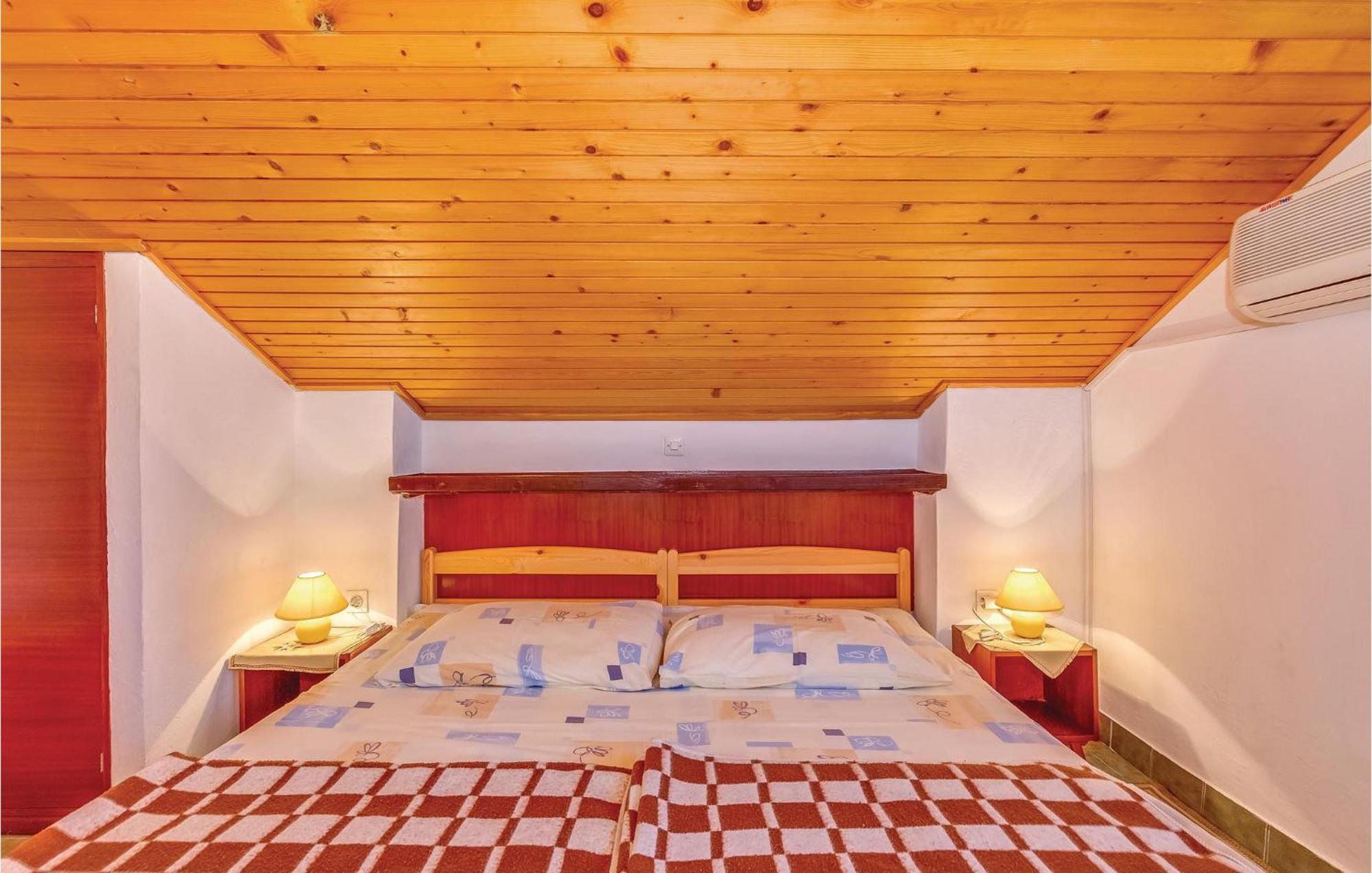 Cozy Apartment In Crikvenica With Wifi Ngoại thất bức ảnh